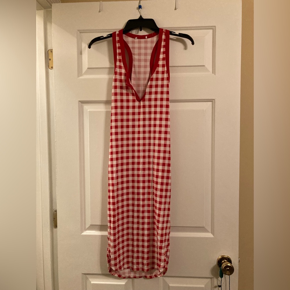 Red/white checkerboard